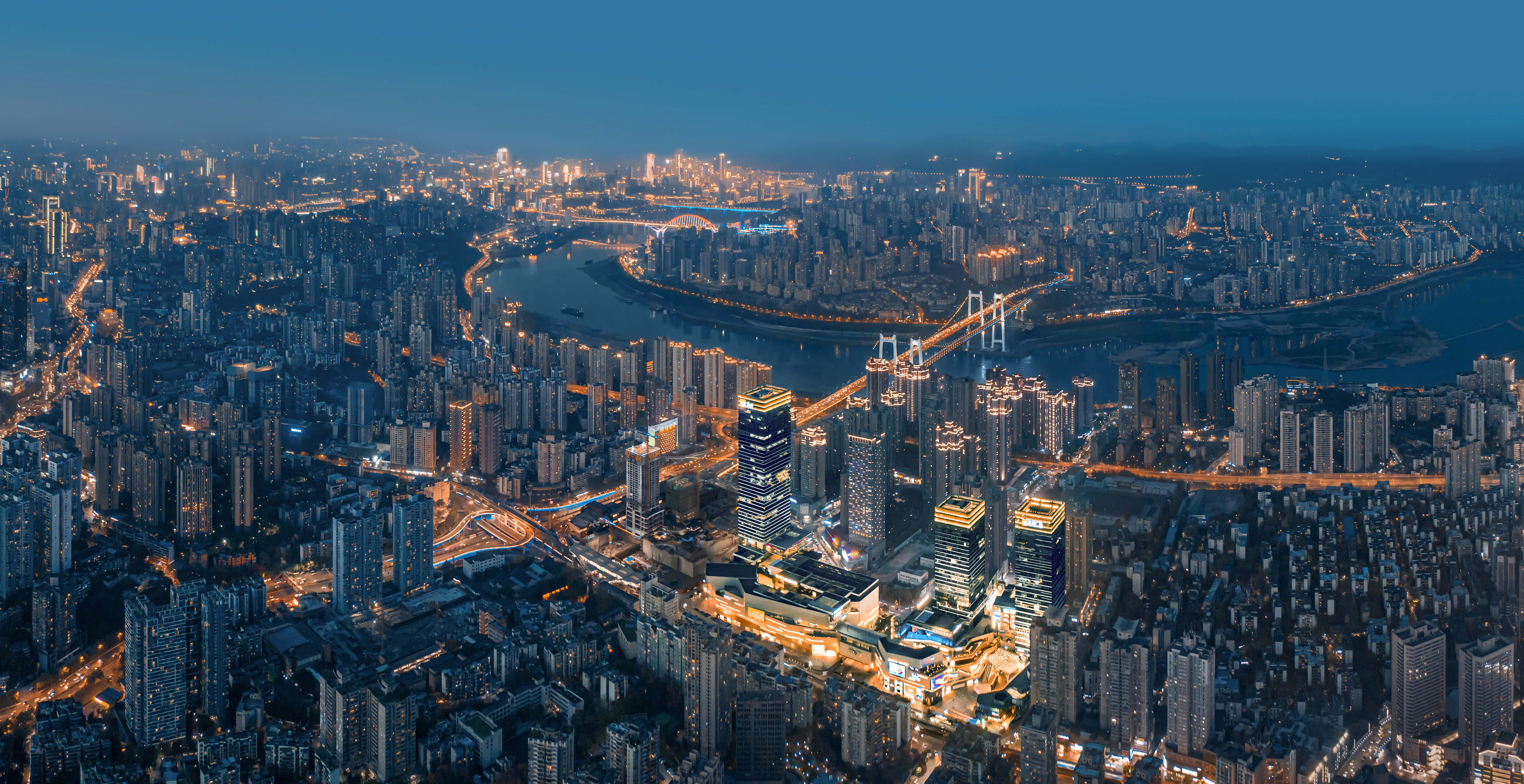 重庆万象城北区开业  项目整体成为目前国内最大体量重奢定位万象城